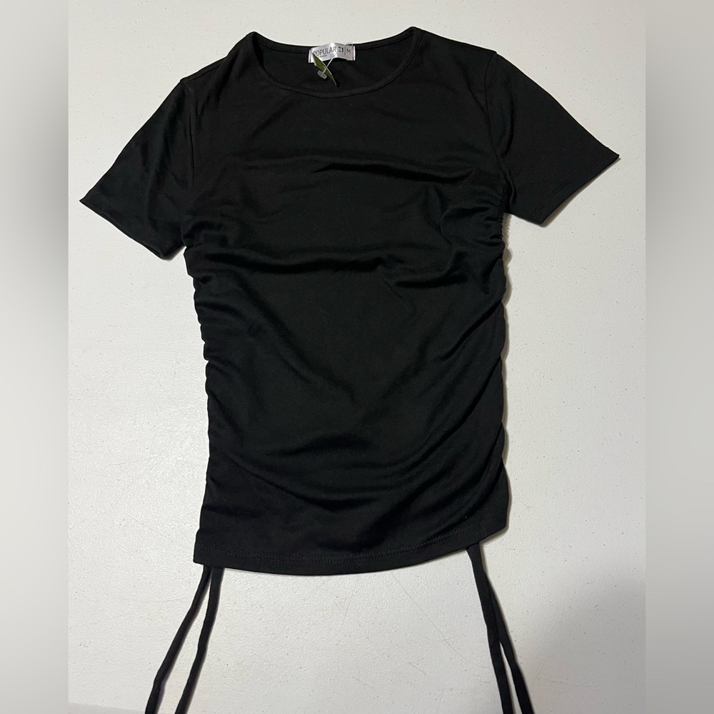 Black Ruched Cropped tee